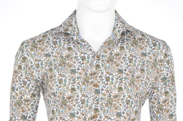 CAMISA EDEN VALLEY CON FLORES VERDES