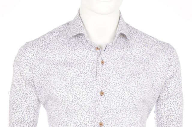 CAMISA EDEN VALLEY BLANCA CON FLORES AZUL