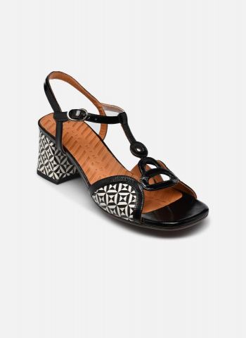 SANDALIAS CHIE MIHARA BLACK & WHITE